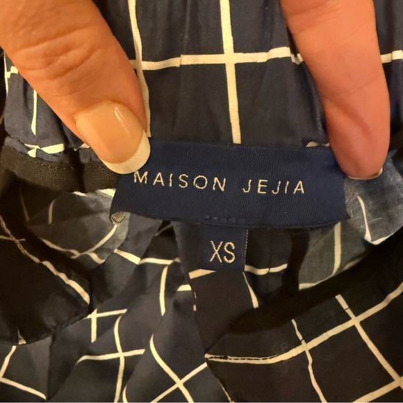 JEJIA Women's Blue Checkered Pants - Picture 6 of 6